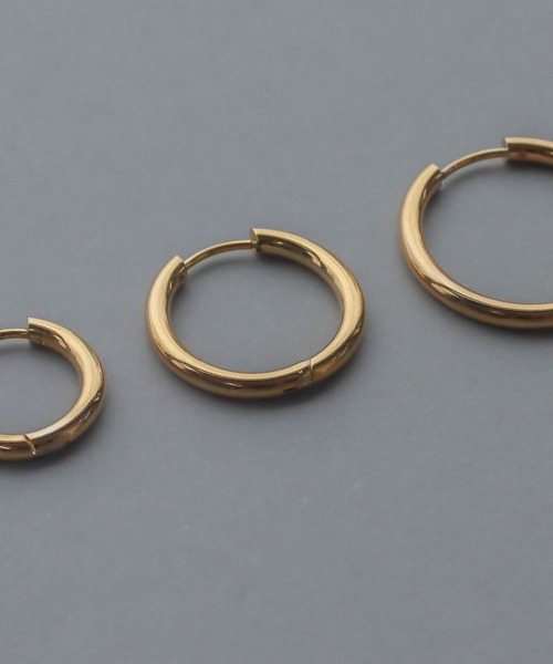 abaskdesign（アバスクデザイン）の「金属アレルギー対応 選べるサイズ シンプルフープステンレスピアス（ピアス（両耳用）・レディース・ゴールド系その他/シルバー系その他/ゴールド/シルバー/ゴールド系その他2/その他/シルバー系その他2・SMALL/X-SMALL/MEDIUM/LARGE）」の18枚目の写真