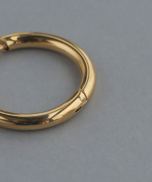 abaskdesign（アバスクデザイン）の「金属アレルギー対応 選べるサイズ シンプルフープステンレスピアス（ピアス（両耳用）・レディース・ゴールド系その他/シルバー系その他/ゴールド/シルバー/ゴールド系その他2/その他/シルバー系その他2・SMALL/X-SMALL/MEDIUM/LARGE）」の20枚目の写真