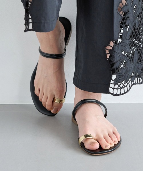 BARNYARDSTORM（バンヤードストーム）の「BARNYARDSTORM / ライントング（サンダル・レディース・ブラック/シルバー・S/M/L）」の8枚目の写真