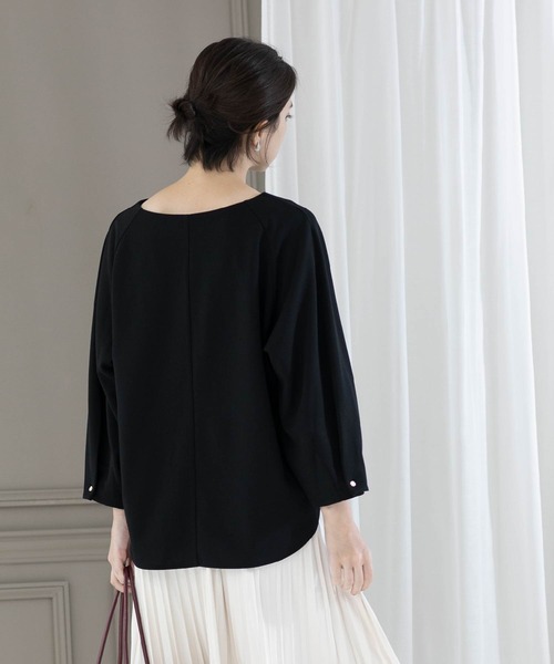 OPAQUE.CLIP（オペークドットクリップ）の「◆UV 袖口金ボタンキーネックトップス【吸水速乾/洗濯機洗い可】（Tシャツ/カットソー・レディース・オフホワイト/ベージュ/ネイビー/ブラック・40/38/36/42）」の17枚目の写真