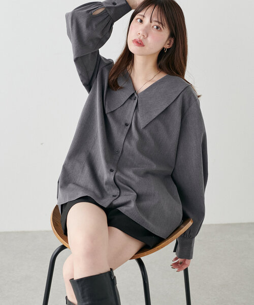 natural couture(ナチュラルクチュール)の「【WEB限定】BIG衿シャツブラウス(シャツ/ブラウス・レディース・グレイッシュベージュ/ブラック/オフホワイト/ブルー・FREE)」の6枚目の写真