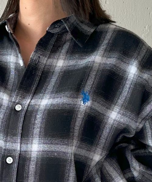 U.S. POLO ASSN.（ユーエスポロアッスン）の「【U.S. POLO ASSN.】ワンポイントロゴ ポニー刺繍 カラーシャツ（シャツ/ブラウス・メンズ・ネイビー/ホワイト/オフホワイト/ブルー/ブラック/ライトブルー・M/L/XL）」の4枚目の写真