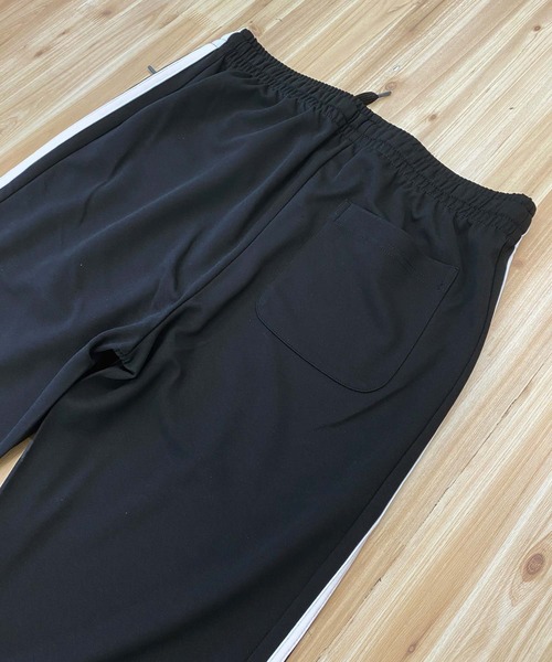TopIsm(トップイズム)の「無地ライン入り ジャージ素材 ジョガーパンツ(スウェットパンツ・メンズ・ブラック系4/ブラック系3/ブラック系2/ブラック系1/ブラック/ブラック系6/ブラック系5・LL/L/M)」の18枚目の写真