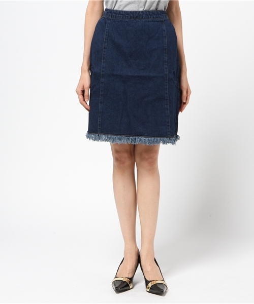 mystic（ミスティック）の「【mystic】デニム裾フリンジ台形スカート（スカート・レディース・ブルー/ネイビー・2/1）」の3枚目の写真