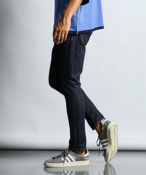 The DUFFER of ST.GEORGE(ザダファーオブセントジョージ)の「JAPAN FABRICK JEANS "OW":国産生地 ワンウォッシュ ナチュラルストレッチ スキニーデニム 5ポケットジーンズ(デニムパンツ・メンズ・ダークインディゴブルー・SMALL/MEDIUM/LARGE/X-LARGE)」の4枚目の写真