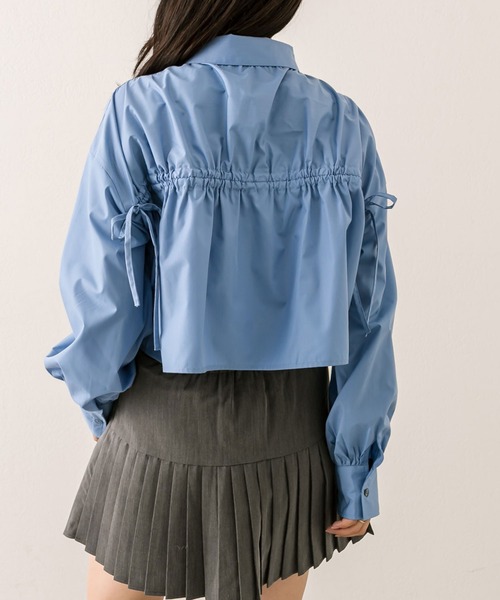 OLIVE des OLIVE(オリーブデオリーブ)の「ドロストクロップドシャツ(シャツ/ブラウス・レディース・オフホワイト/ブルー/グレー・FREE)」の13枚目の写真