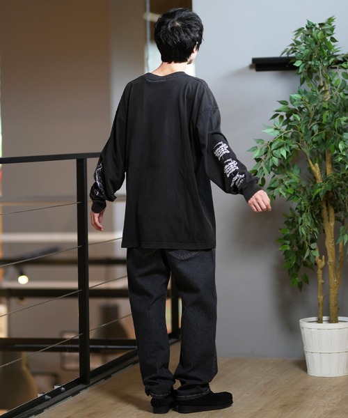 LURKING CLASS（ラーキングクラス）の「【ムラサキスポーツ限定】LURKING CLASS/ラーキングクラス ロンT/長袖Tシャツ フロントプリント ST24FTM04/ST24FTM05/ST24FTM06（Tシャツ/カットソー・メンズ・ブラック系その他2/ブラック系その他3/ブラック系その他・M/L/XL）」の10枚目の写真