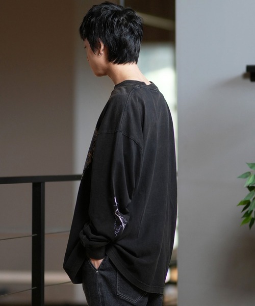 LURKING CLASS（ラーキングクラス）の「【ムラサキスポーツ限定】LURKING CLASS/ラーキングクラス ロンT/長袖Tシャツ フロントプリント ST24FTM04/ST24FTM05/ST24FTM06（Tシャツ/カットソー・メンズ・ブラック系その他2/ブラック系その他3/ブラック系その他・M/L/XL）」の5枚目の写真