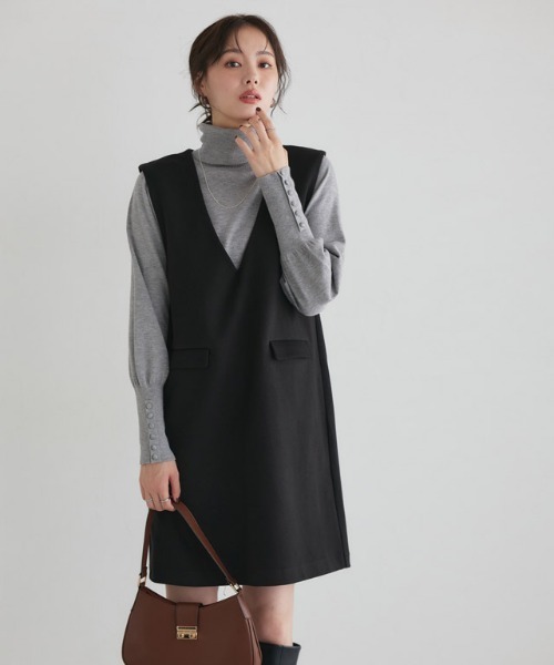 Pierrot（ピエロ）の「タートルネッククルミボタン袖ボリュームニット（ニット/セーター・レディース・ライトピンク/グレイッシュベージュ/ブラック/グリーン/ブルー系その他/チャコール/オフホワイト/ブルーグリーン/ブラウン/杢グレー・L/M）」の18枚目の写真