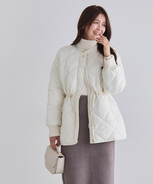 Pierrot（ピエロ）の「タートルネッククルミボタン袖ボリュームニット（ニット/セーター・レディース・ライトピンク/グレイッシュベージュ/ブラック/グリーン/ブルー系その他/チャコール/オフホワイト/ブルーグリーン/ブラウン/杢グレー・L/M）」の14枚目の写真