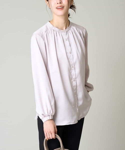 a.v.v（アーヴェヴェ）の「サテンギャザーブラウス（シャツ/ブラウス・レディース・アイボリー/グレー系その他/ミント/ネイビー・40/38/42/36/34）」の3枚目の写真