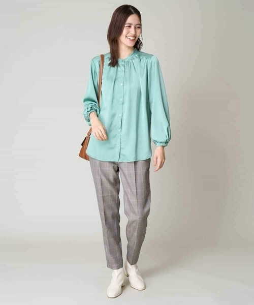 a.v.v（アーヴェヴェ）の「サテンギャザーブラウス（シャツ/ブラウス・レディース・アイボリー/グレー系その他/ミント/ネイビー・40/38/42/36/34）」の10枚目の写真