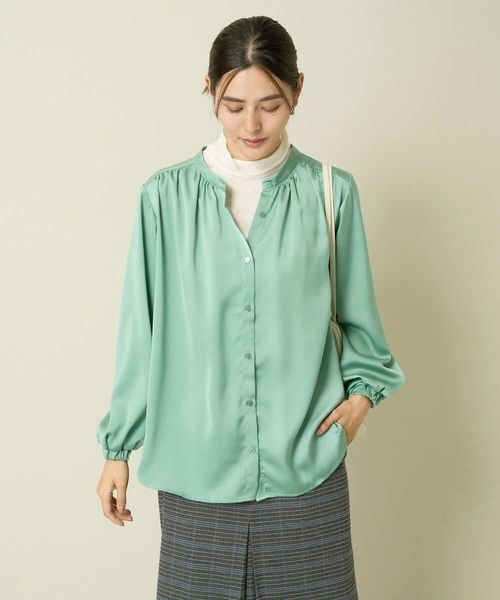 a.v.v（アーヴェヴェ）の「サテンギャザーブラウス（シャツ/ブラウス・レディース・アイボリー/グレー系その他/ミント/ネイビー・40/38/42/36/34）」の11枚目の写真