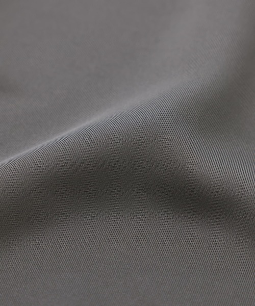 n'OrLABEL（ノアールレーベル）の「『Vネックダンボールカーディガン』（カーディガン/ボレロ・レディース・アイボリー/ブラック/チャコール・1/2）」の8枚目の写真