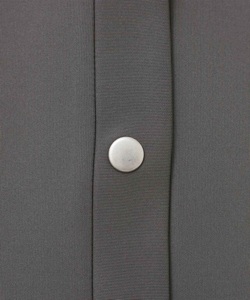 n'OrLABEL（ノアールレーベル）の「『Vネックダンボールカーディガン』（カーディガン/ボレロ・レディース・アイボリー/ブラック/チャコール・1/2）」の10枚目の写真