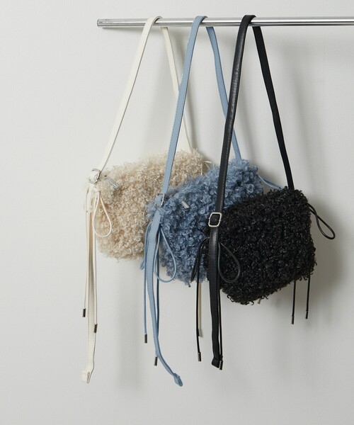 Firsthand（ファーストハンド）の「Firsthand/ファーストハンド エコファーサイドリボンバッグ（ショルダーバッグ・レディース・ブラック/サックスブルー/オフホワイト・ONE SIZE）」の12枚目の写真