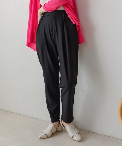 Bou Jeloud（ブージュルード）の「【36-40サイズ展開あり】キレイMeストレッチパンツ（スラックス・レディース・ブラック/グレイッシュベージュ/ブルー/オレンジ/イエロー/グリーン・36/38/40）」の15枚目の写真