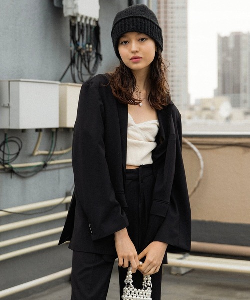 【ほぼ新品】Black&White テーラードジャケット 黒 定価40,000円 ACLENT（アクレント）の「ボーイフレンドオーバージャケット