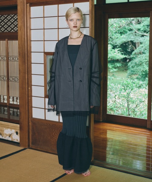 ANDRESD(アンドレスド)の「ボクシーレイヤードチュールジャケット / boxy layered tulle jacket(テーラードジャケット・レディース・チャコール/ベージュ・L/M/S)」の13枚目の写真
