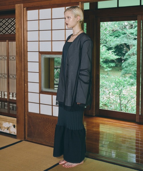 ANDRESD(アンドレスド)の「ボクシーレイヤードチュールジャケット / boxy layered tulle jacket(テーラードジャケット・レディース・チャコール/ベージュ・L/M/S)」の14枚目の写真