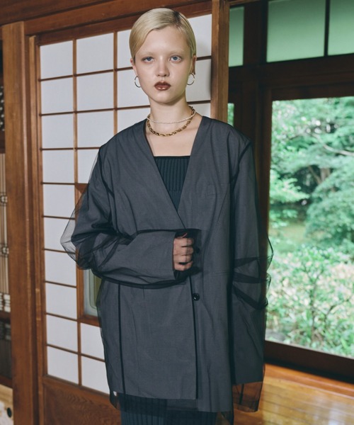ANDRESD(アンドレスド)の「ボクシーレイヤードチュールジャケット / boxy layered tulle jacket(テーラードジャケット・レディース・チャコール/ベージュ・L/M/S)」の10枚目の写真