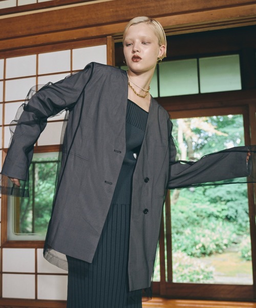 ANDRESD(アンドレスド)の「ボクシーレイヤードチュールジャケット / boxy layered tulle jacket(テーラードジャケット・レディース・チャコール/ベージュ・L/M/S)」の12枚目の写真