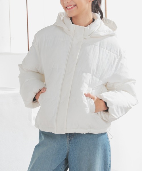 Honeys（ハニーズ）の「【非フッ素撥水加工】ファイバーダウンブルゾン（ダウンジャケット/コート・レディース・ブラック/チャコール/ベージュ/ホワイト/ピンク・S/M/L/LL）」の2枚目の写真