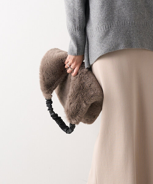 Jena espace merveilleux(ジェナ エスパスメルヴェイユ)の「ギャザーハンドルファーバッグ(トートバッグ・レディース・グレー/ブラウン・FREE)」の4枚目の写真