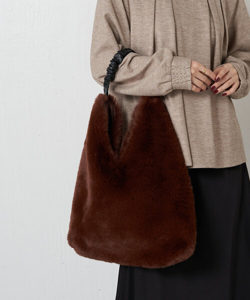 Jena espace merveilleux(ジェナ エスパスメルヴェイユ)の「ギャザーハンドルファーバッグ(トートバッグ・レディース・グレー/ブラウン・FREE)」の9枚目の写真