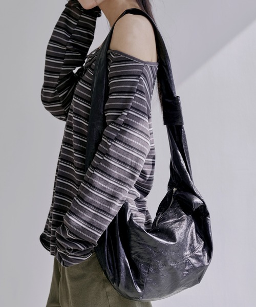 【2024A/W新作アイテム】 デイリークロワッサンスリングバッグ（ショルダーバッグ）｜UNE MANSION（ユヌマンション）