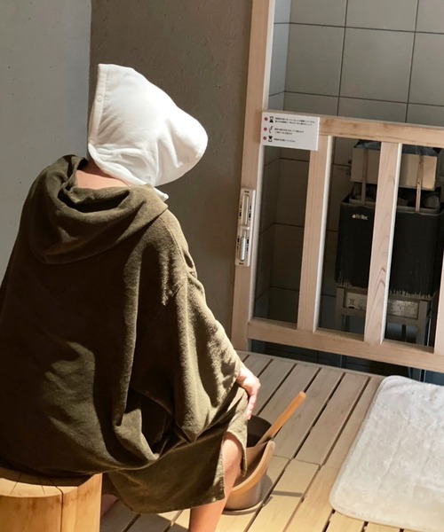 源商店(ゲンショウテン)の「サウナハットになるタオル 源商店(GEN SHO-TEN) / サウナハットタオル LOT 301 / 限定ホワイト 巻く サウナタオル サウナグッズ 今治タオル 抗菌・防臭 口元を隠す(タオル・レディース・ホワイト・FREE)」の11枚目の写真