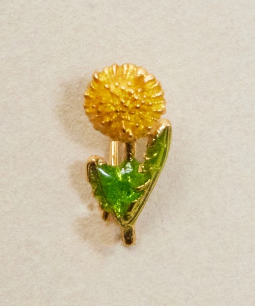Zoule(ゾーラ)の「Zoule ゾーラ:FLOWER LETTER SERIES flower letter2 花 花言葉 チューリップ タンポポ マーガレット イヤリング(イヤリング・レディース・レッド/ホワイト/イエロー・FREE)」の11枚目の写真