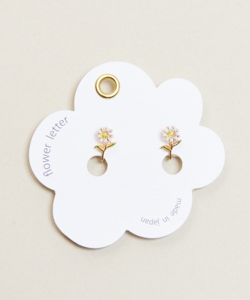 Zoule(ゾーラ)の「Zoule ゾーラ:FLOWER LETTER SERIES flower letter2 花 花言葉 チューリップ タンポポ マーガレット イヤリング(イヤリング・レディース・レッド/ホワイト/イエロー・FREE)」の4枚目の写真