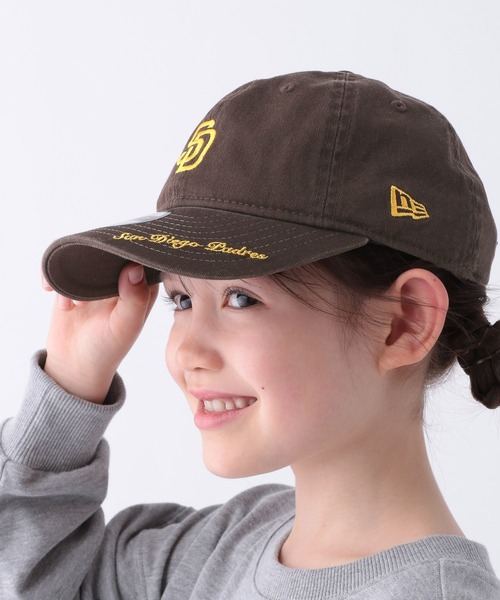 NEW ERA（ニューエラ）の「【NEW ERA（ニューエラ）】別注VISORロゴキャップ(KIDS)（キャップ・キッズ・ブラウン/グレー/ブラック/サックスブルー・FREE）」の13枚目の写真