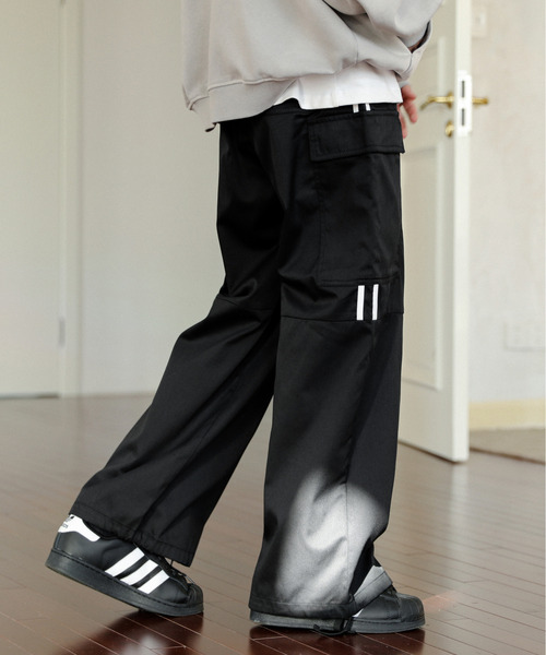 CONVERSE（コンバース）の「【neos】CONVERSE コンバース ルーズシルエット ワンポイントロゴ ライン カーゴ パンツ（カーゴパンツ・メンズ・カーキ/ホワイト/ブラック・MEDIUM/LARGE/X-LARGE）」の7枚目の写真