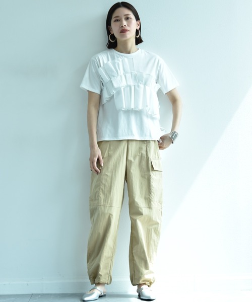 INTERPLANET（インタープラネット）の「ＴＣブロードアシメフリルＴシャツ（Tシャツ/カットソー・レディース・オフホワイト/ブラック・FREE）」の3枚目の写真