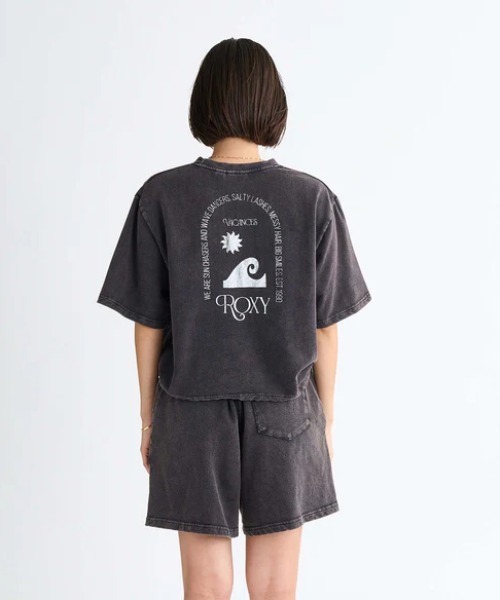 ROXY(ロキシー)の「VACANCES TEE /ロキシーバックプリントクロップド丈Tシャツ(Tシャツ/カットソー・レディース・ピンク/ブラック/グレー・MEDIUM/SMALL/LARGE)」の11枚目の写真