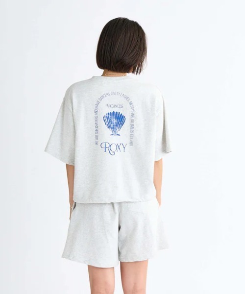 ROXY(ロキシー)の「VACANCES TEE /ロキシーバックプリントクロップド丈Tシャツ(Tシャツ/カットソー・レディース・ピンク/ブラック/グレー・MEDIUM/SMALL/LARGE)」の5枚目の写真