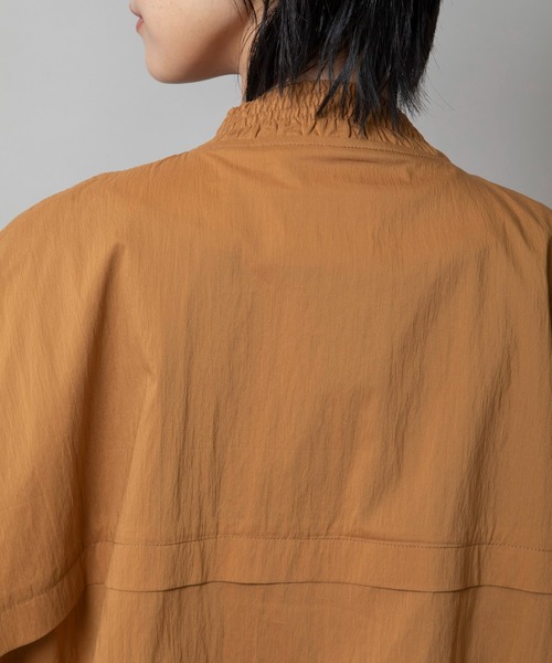 Munich（ミューニック）の「コットンナイロンタイプライタースリーブレスジップブルゾン（ブルゾン・レディース・カーキ/ブラック/キャメル/ホワイト・FREE）」の21枚目の写真