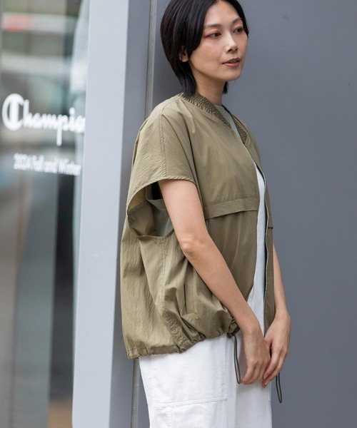 Munich（ミューニック）の「コットンナイロンタイプライタースリーブレスジップブルゾン（ブルゾン・レディース・カーキ/ブラック/キャメル/ホワイト・FREE）」の16枚目の写真