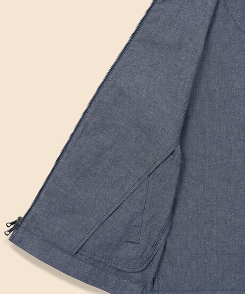 BROOKS BROTHERS(ブルックスブラザーズ)の「コットン GFロゴ ジップアップ ショートジャケット(ブルゾン・メンズ・ダークブルー/ブルー・MEDIUM/LARGE/X-LARGE/SMALL)」の6枚目の写真