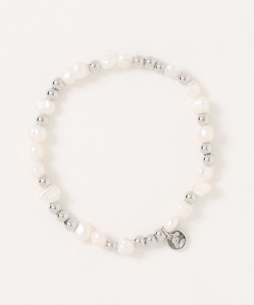 ear PAPILLONNER（イアパピヨネ）の「淡水パールメタルブレスレット（ブレスレット・レディース・シルバー/ゴールド・FREE）」の2枚目の写真