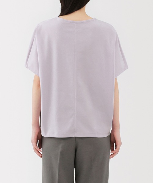 無印良品(ムジルシリョウヒン)の「婦人 涼感UVカットドルマンスリーブTシャツ(Tシャツ/カットソー・レディース・ホワイト/ラベンダー/ブラック/チャコールグレー・S/M/L/XL)」の17枚目の写真