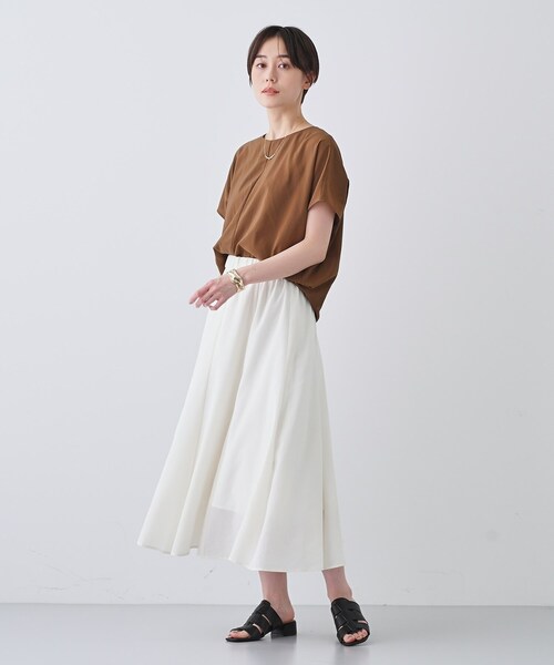 INDIVI（インディヴィ）の「【通気性◎撥水／接触冷感／UVケア】ナローフレアスカート（スカート・レディース・オレンジ/ダークブラウン/オフホワイト/ネイビー系5・05/13/15 /36/38/40/03/19）」の7枚目の写真