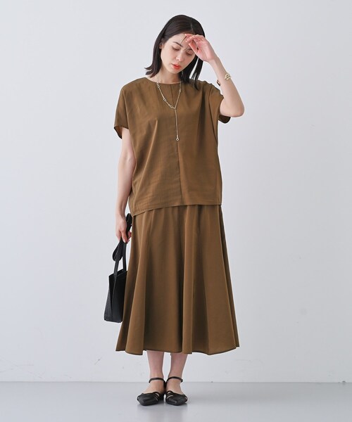 INDIVI（インディヴィ）の「【通気性◎撥水／接触冷感／UVケア】ナローフレアスカート（スカート・レディース・オレンジ/ダークブラウン/オフホワイト/ネイビー系5・05/13/15 /36/38/40/03/19）」の12枚目の写真