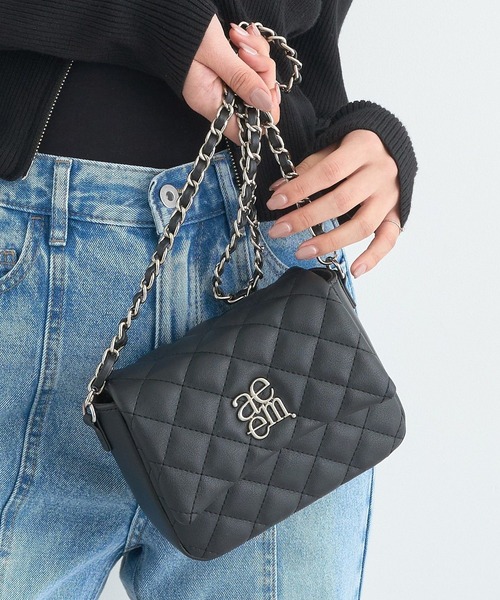 earth music&ecology（アースミュージックアンドエコロジー）の「エンブレムロゴチェーンショルダーバッグ（ショルダーバッグ・レディース・ベージュ/ミント/ブラック/オフホワイト・FREE）」の2枚目の写真