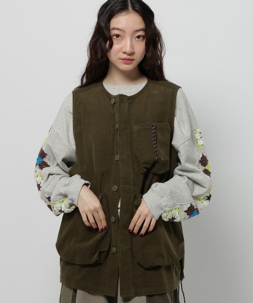 niko and...(ニコアンド)の「クロシェコンビプルオーバー(スウェット・レディース・グレー/チャコール/ナチュラル/ダークブルー/ライトグレー/グリーン/ブラック/レッド・MEDIUM/LARGE)」の16枚目の写真