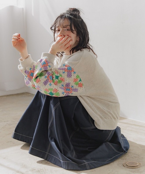 人気商品　✨ニコアンド　クロシェコンビプルオーバー　グレー クロシェコンビプルオーバー（スウェット）｜niko and