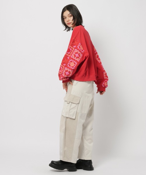 niko and...(ニコアンド)の「クロシェコンビプルオーバー(スウェット・レディース・グレー/チャコール/ナチュラル/ダークブルー/ライトグレー/グリーン/ブラック/レッド/スモーク/セージグリーン・MEDIUM/LARGE)」の19枚目の写真