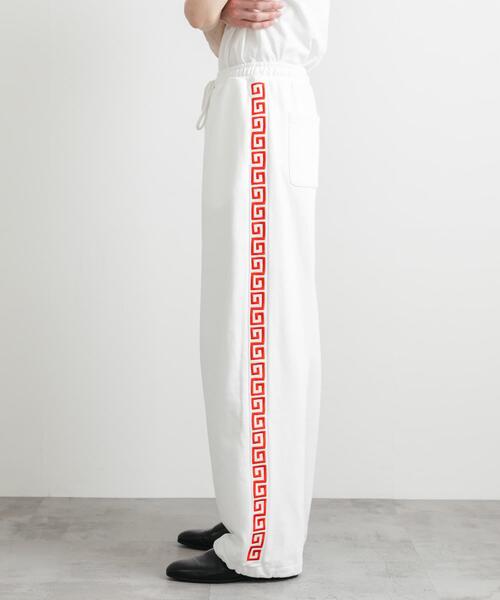 URBAN RESEARCH(アーバンリサーチ)の「551蓬莱×UR SWEAT PANTS(その他パンツ・メンズ・ブラック/グレー系その他/オフホワイト・LARGE/MEDIUM)」の13枚目の写真
